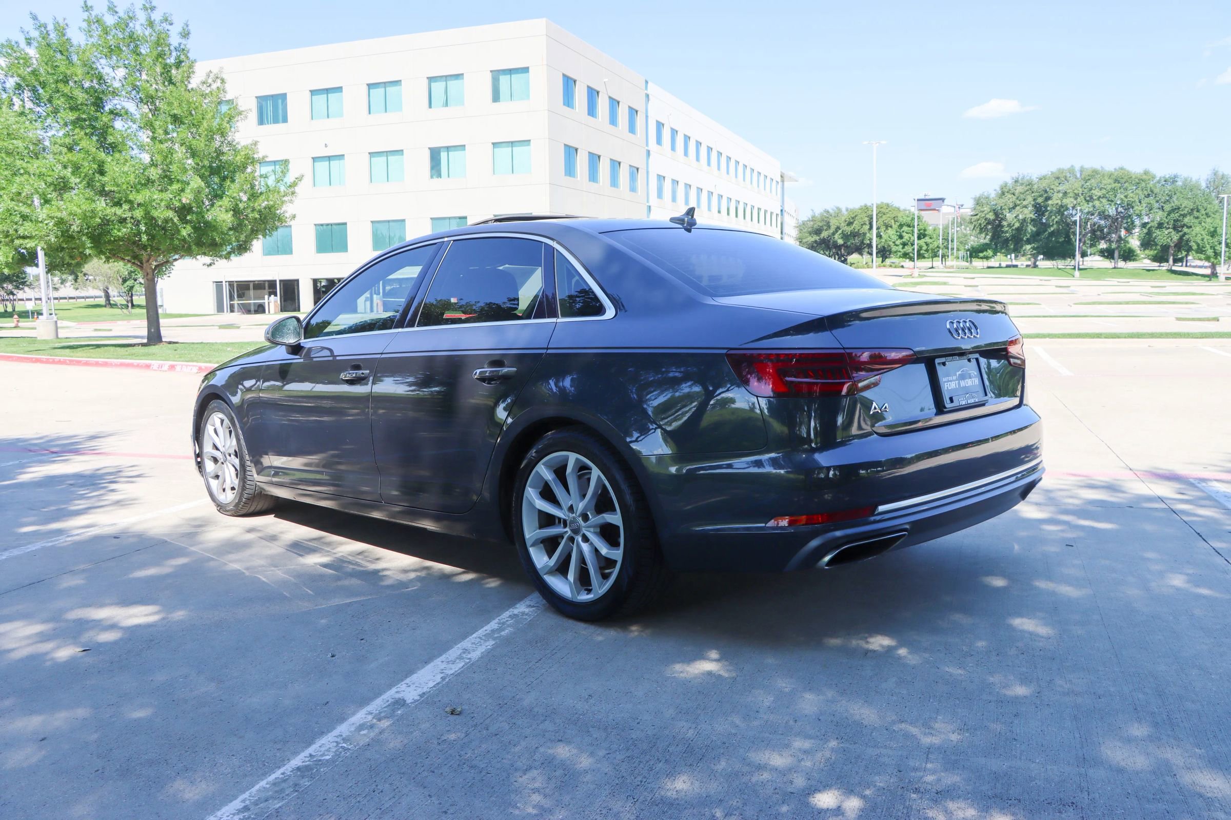 Used 2019 Audi A4 2.0T Premium w/ Convenience Package FWD image 5