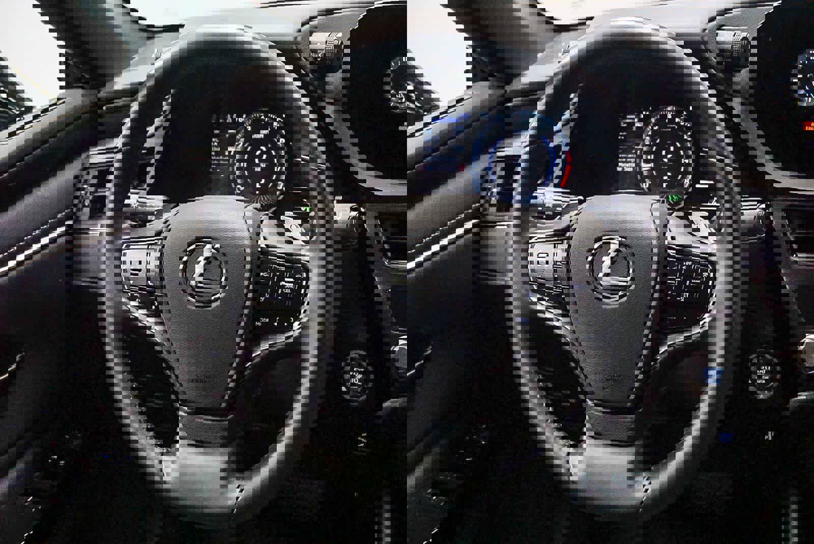 Used 2025 Lexus ES 350 image 16