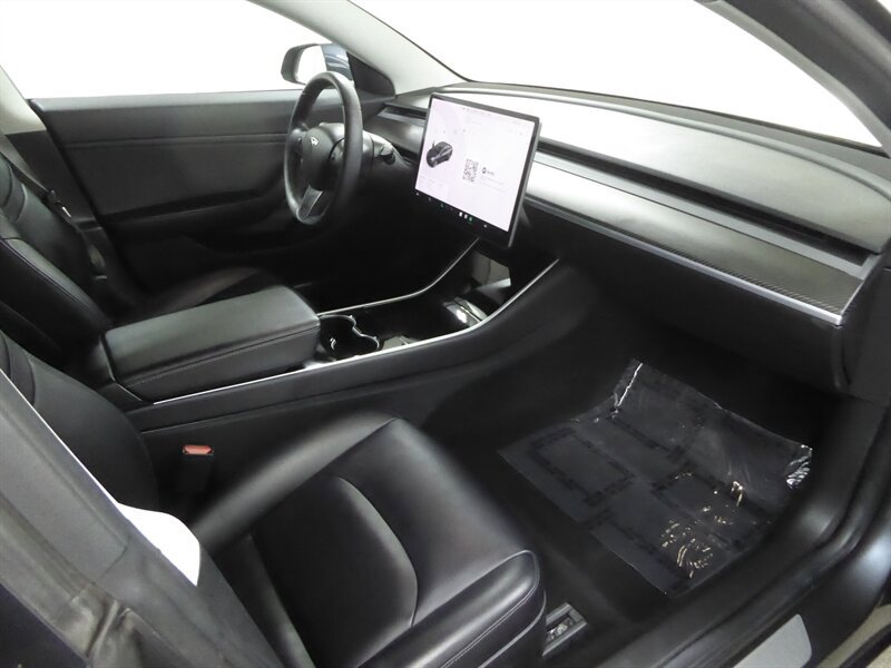 Used 2018 Tesla Model 3 Long Range RWD image 21