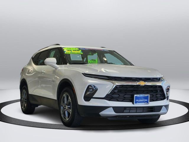 Certified 2025 Chevrolet Blazer LT w/ Convenience Package AWD/4WD image 5