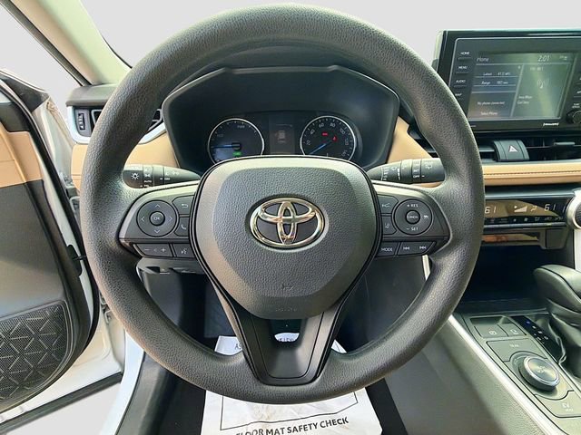 Used 2021 Toyota RAV4 XLE image 37