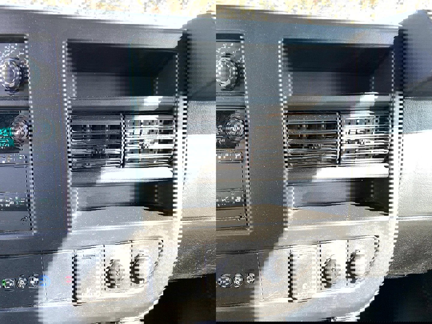 Used 2021 Chevrolet Express 2500 w/ Driver Convenience Package image 19