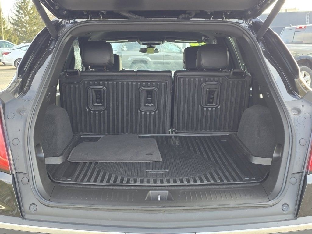 Used 2024 Cadillac XT5 Luxury image 16