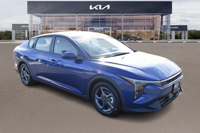 New 2026 Kia K4 LXS image 1