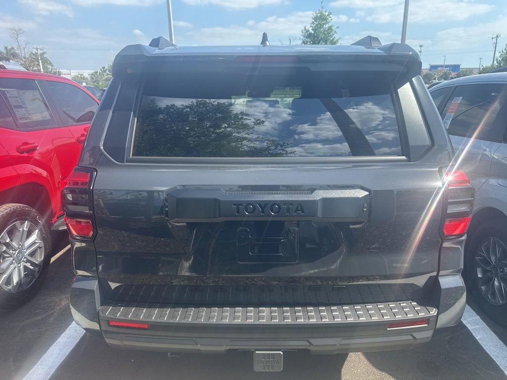 New 2026 Toyota 4Runner SR5 AWD/4WD image 5