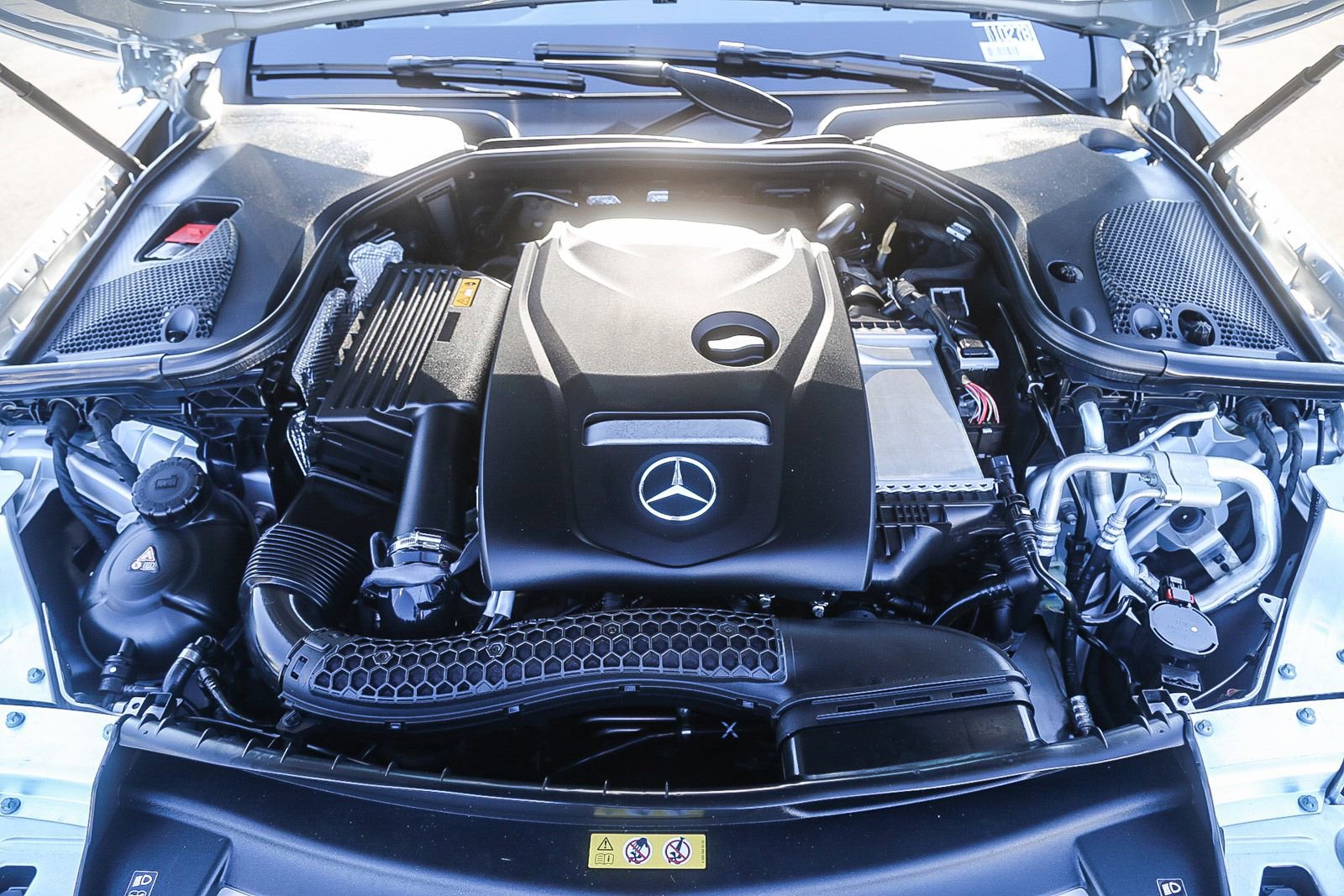 Used 2018 Mercedes-Benz E 300 w/ Premium 3 Package (Q03) image 28