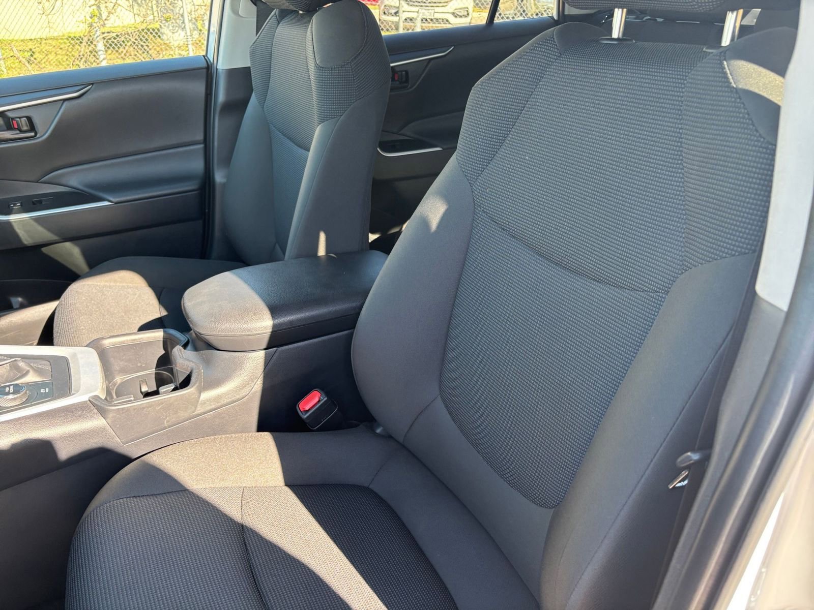 Used 2025 Toyota RAV4 LE image 35