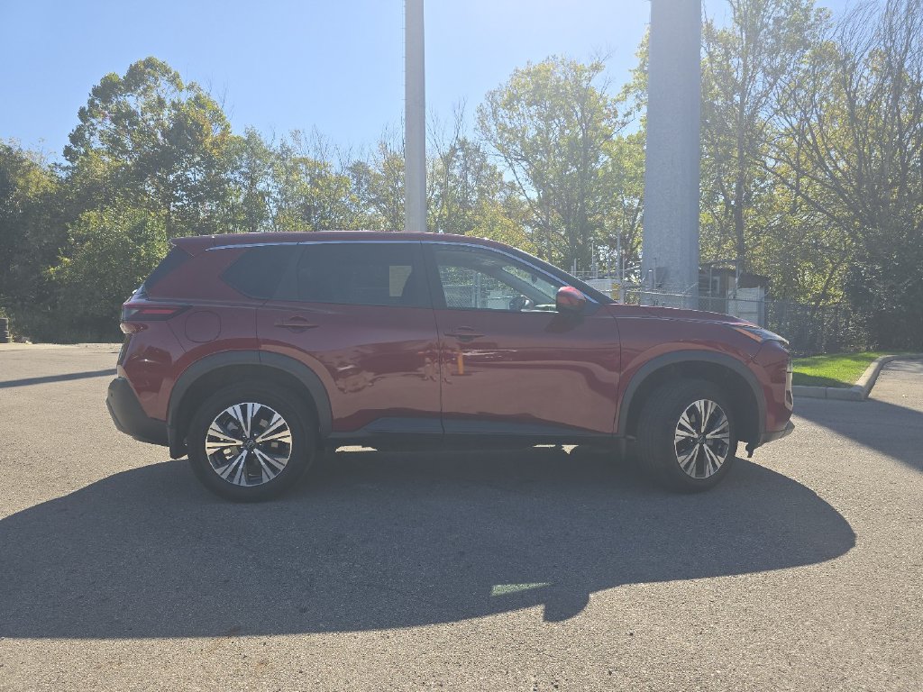 Used 2023 Nissan Rogue SV AWD/4WD image 16