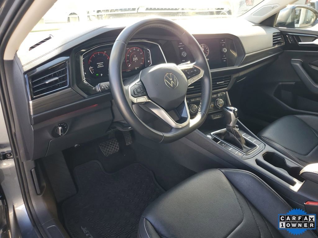 Used 2022 Volkswagen Jetta SEL image 17