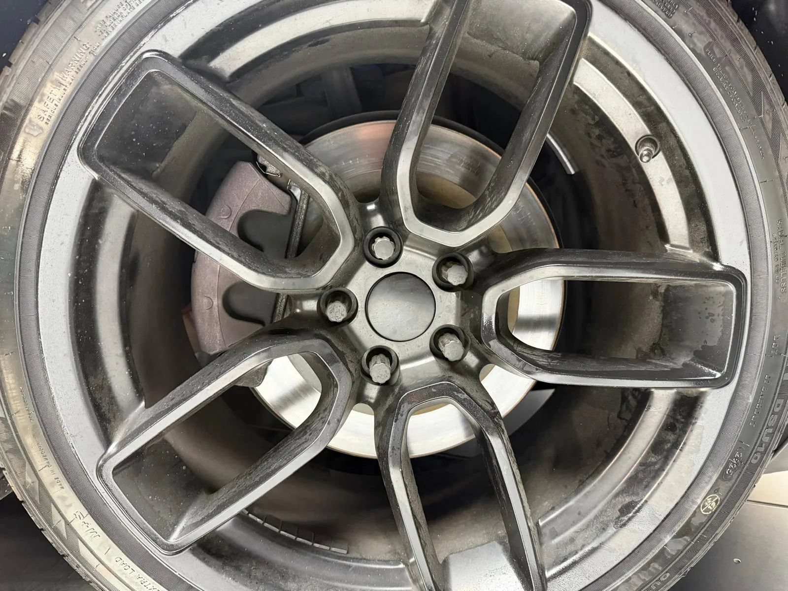 Used 2016 Dodge Challenger R/T RWD image 7