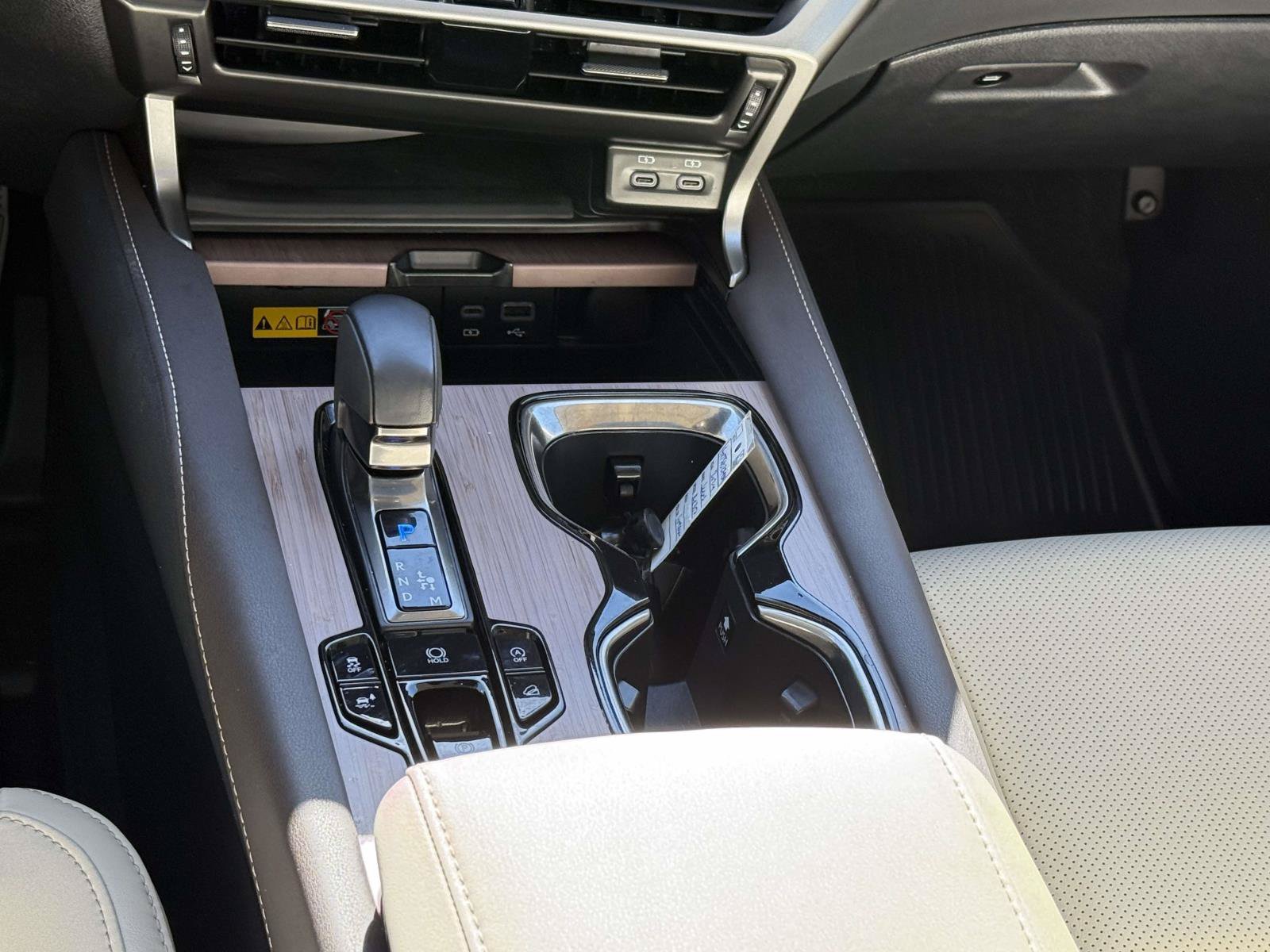 Used 2024 Lexus RX 350 Premium w/ Accessory Package (Z1) AWD/4WD image 19