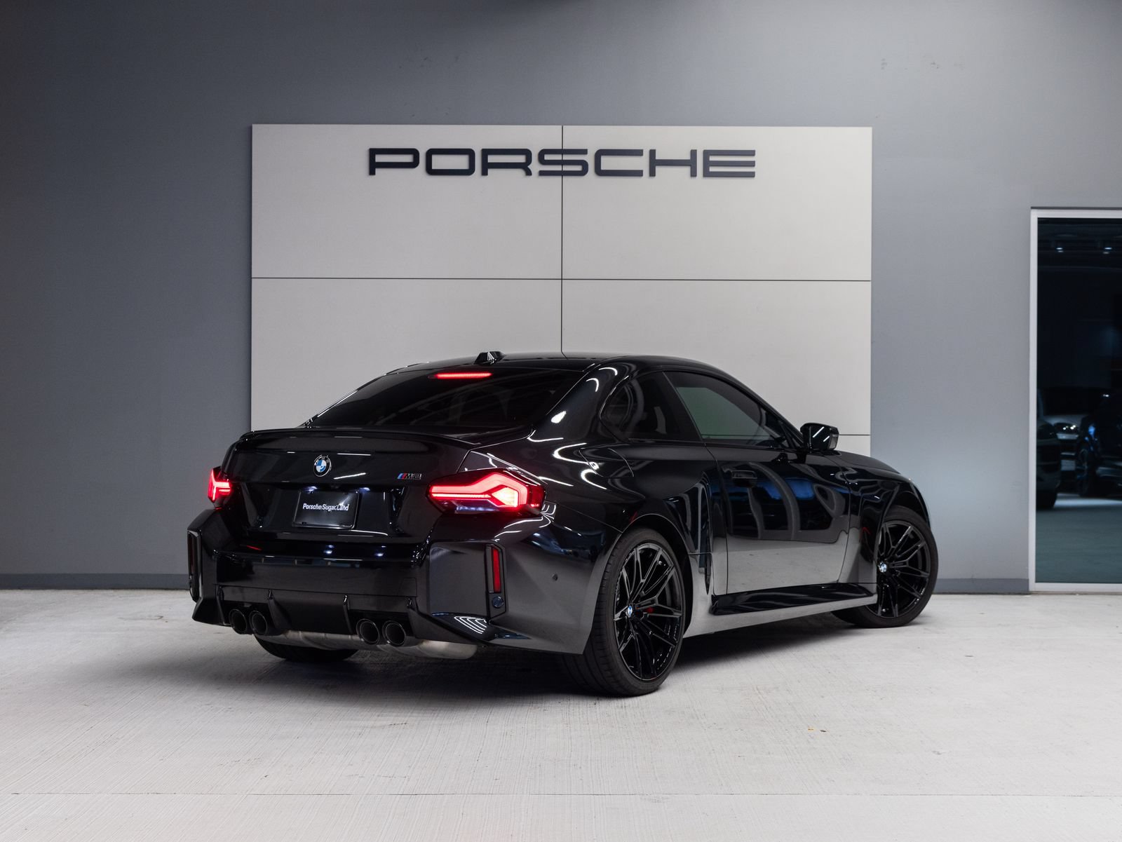 Used 2026 BMW M2 w/ Lighting Package RWD image 7