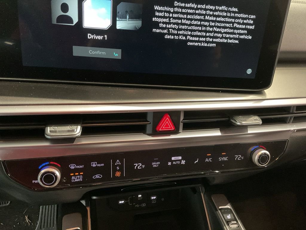 New 2025 Kia Sorento EX image 17