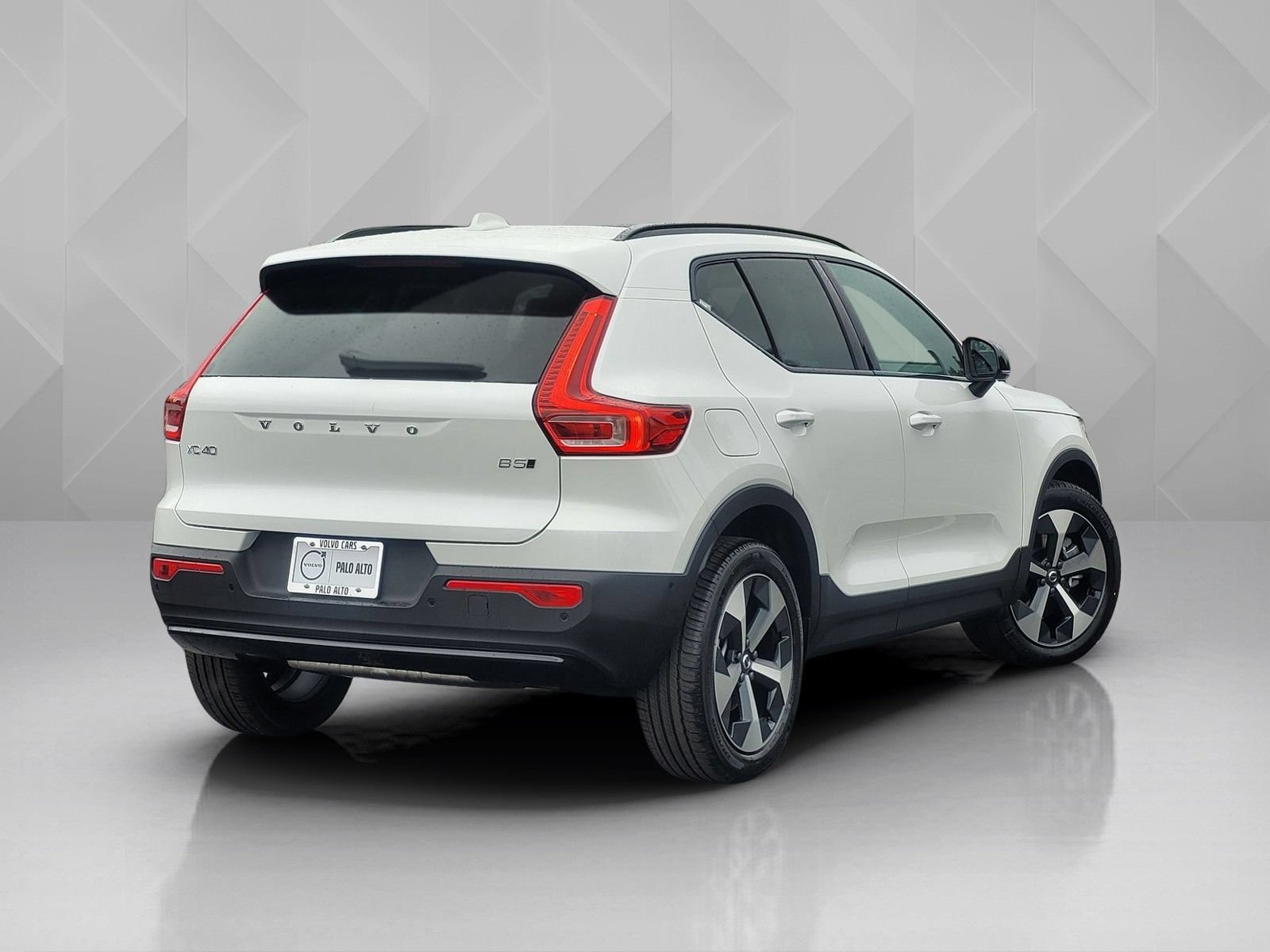 New 2026 Volvo XC40 B5 Plus w/ Protection Package Premier AWD/4WD image 6