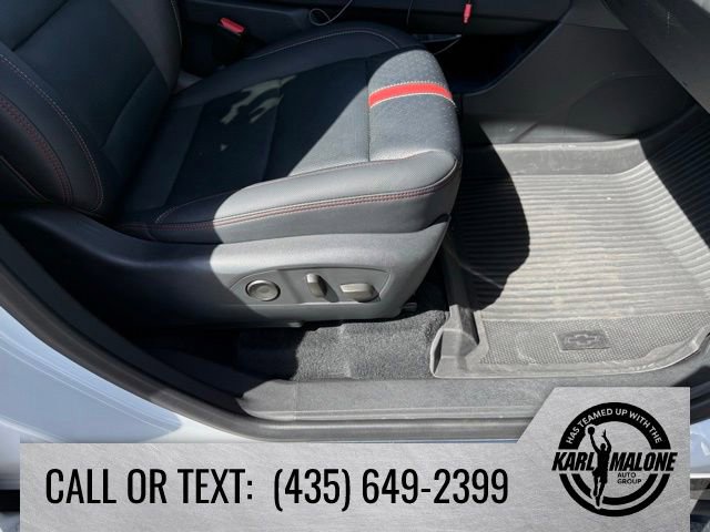 Used 2024 Chevrolet Traverse RS w/ LPO, Floor Liner Package image 42
