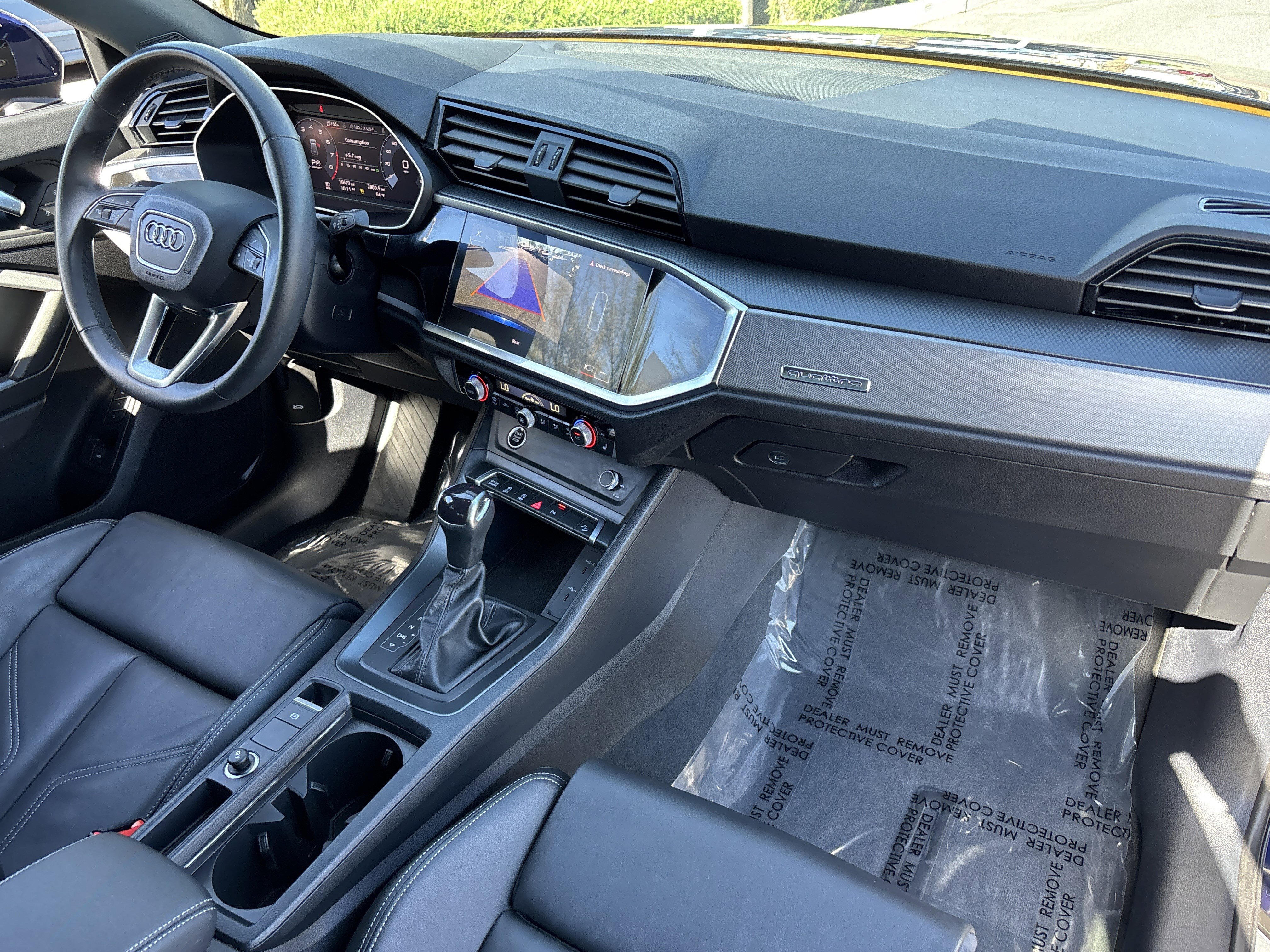 Used 2023 Audi Q3 2.0T Premium w/ Black Optic Sport Package image 11