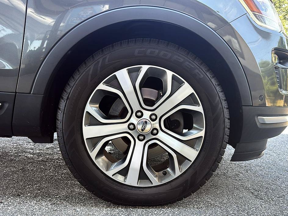 Used 2019 Ford Explorer Platinum AWD/4WD image 27