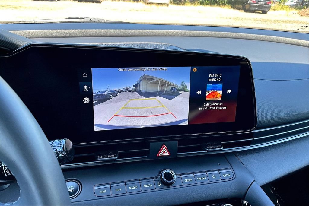 Used 2025 Hyundai Elantra SEL FWD image 29