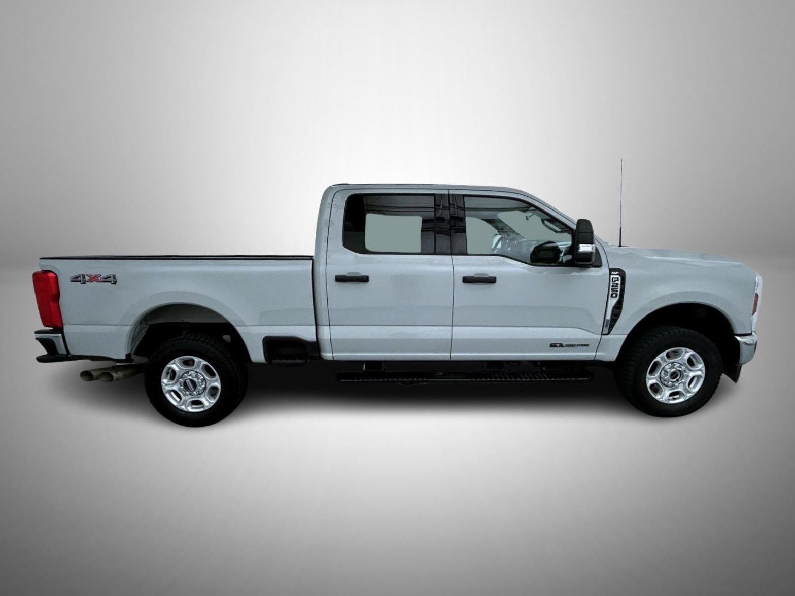 Used 2025 Ford F250 XLT AWD/4WD image 4