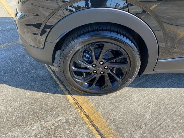 New 2027 Chevrolet Bolt RS w/ Technology Package FWD image 6