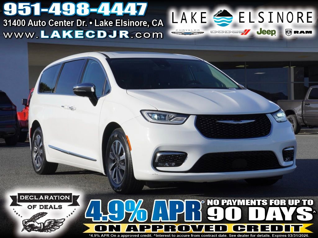 Certified 2023 Chrysler Pacifica Limited