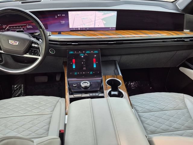 Certified 2025 Cadillac Escalade Sport Platinum AWD/4WD image 24