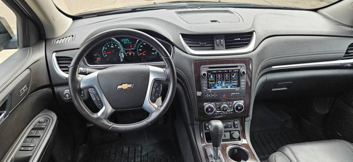 Used 2016 Chevrolet Traverse LT image 10