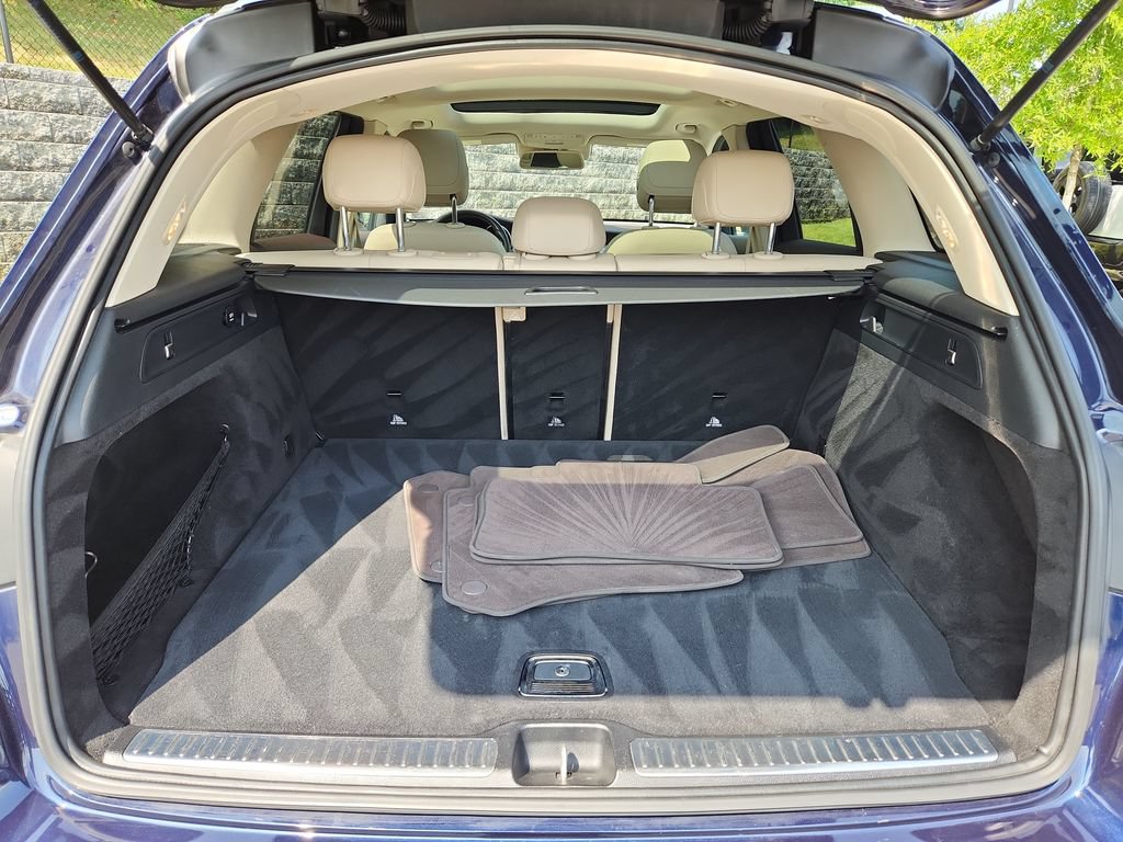 Used 2017 Mercedes-Benz GLC 300 4MATIC image 13