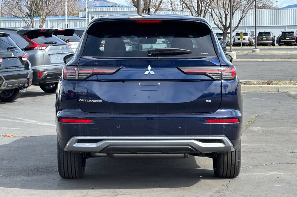 New 2026 Mitsubishi Outlander SE AWD/4WD image 5