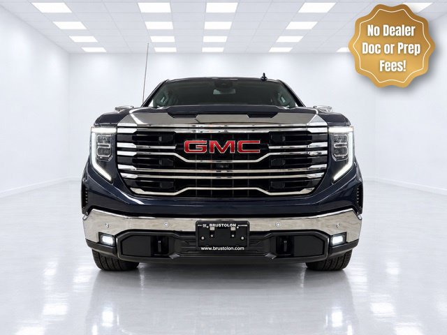 Used 2023 GMC Sierra 1500 SLT w/ SLT Premium Plus Package AWD/4WD image 2