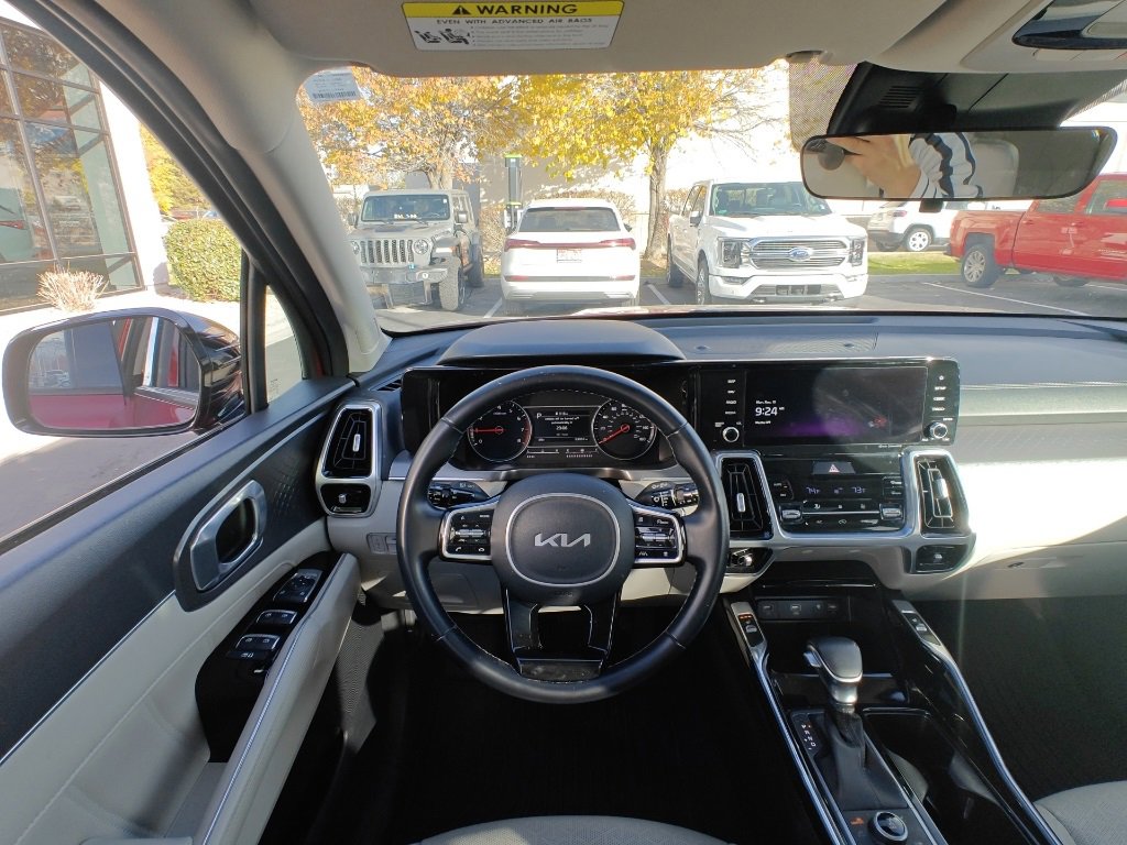 Used 2022 Kia Sorento SX image 26