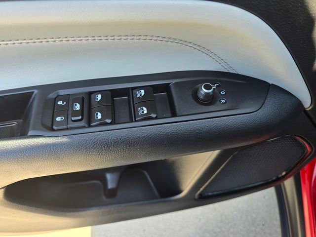Used 2025 Jeep Compass Limited AWD/4WD image 15