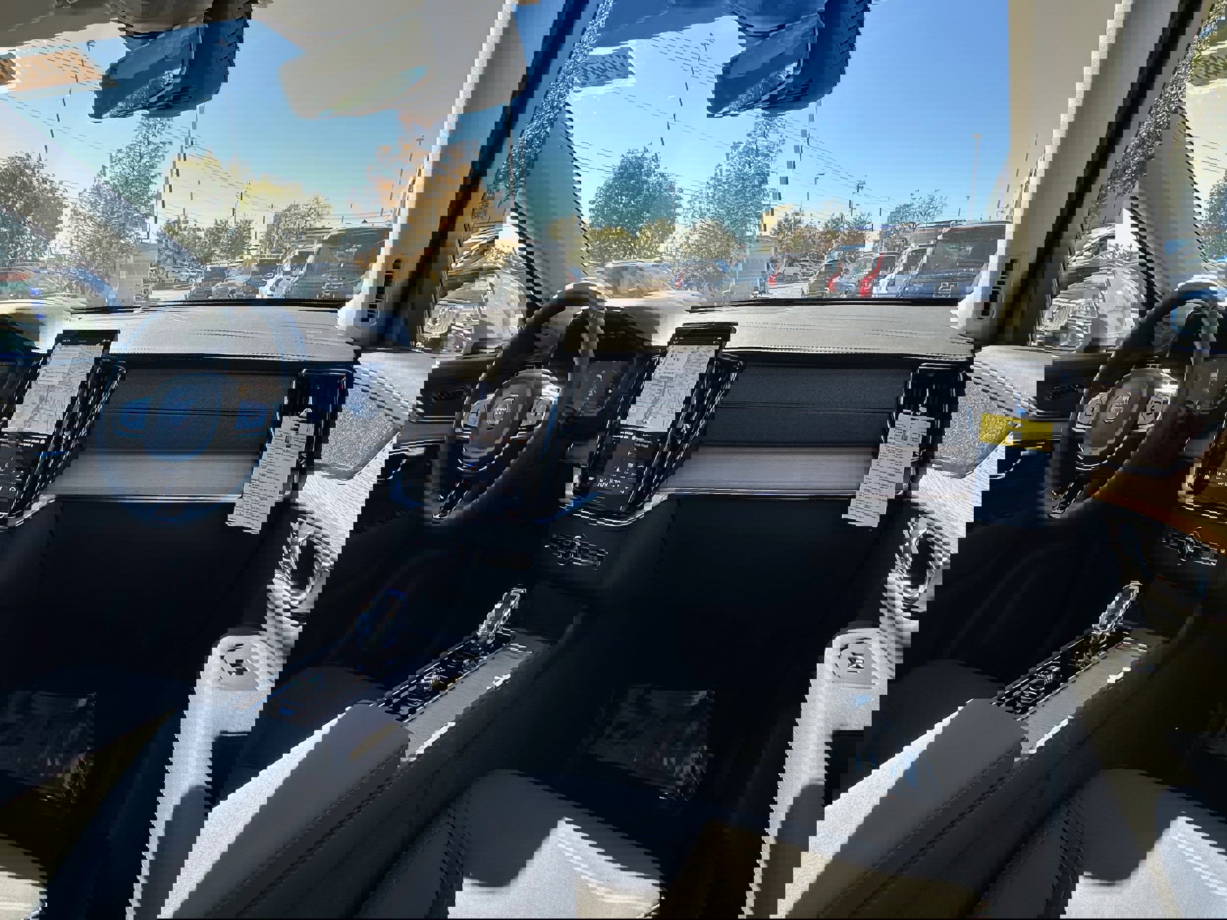 New 2026 Volvo XC90 B5 Core image 11