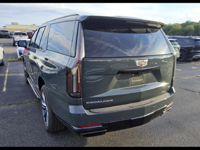 Certified 2025 Cadillac Escalade ESV Sport AWD/4WD image 5