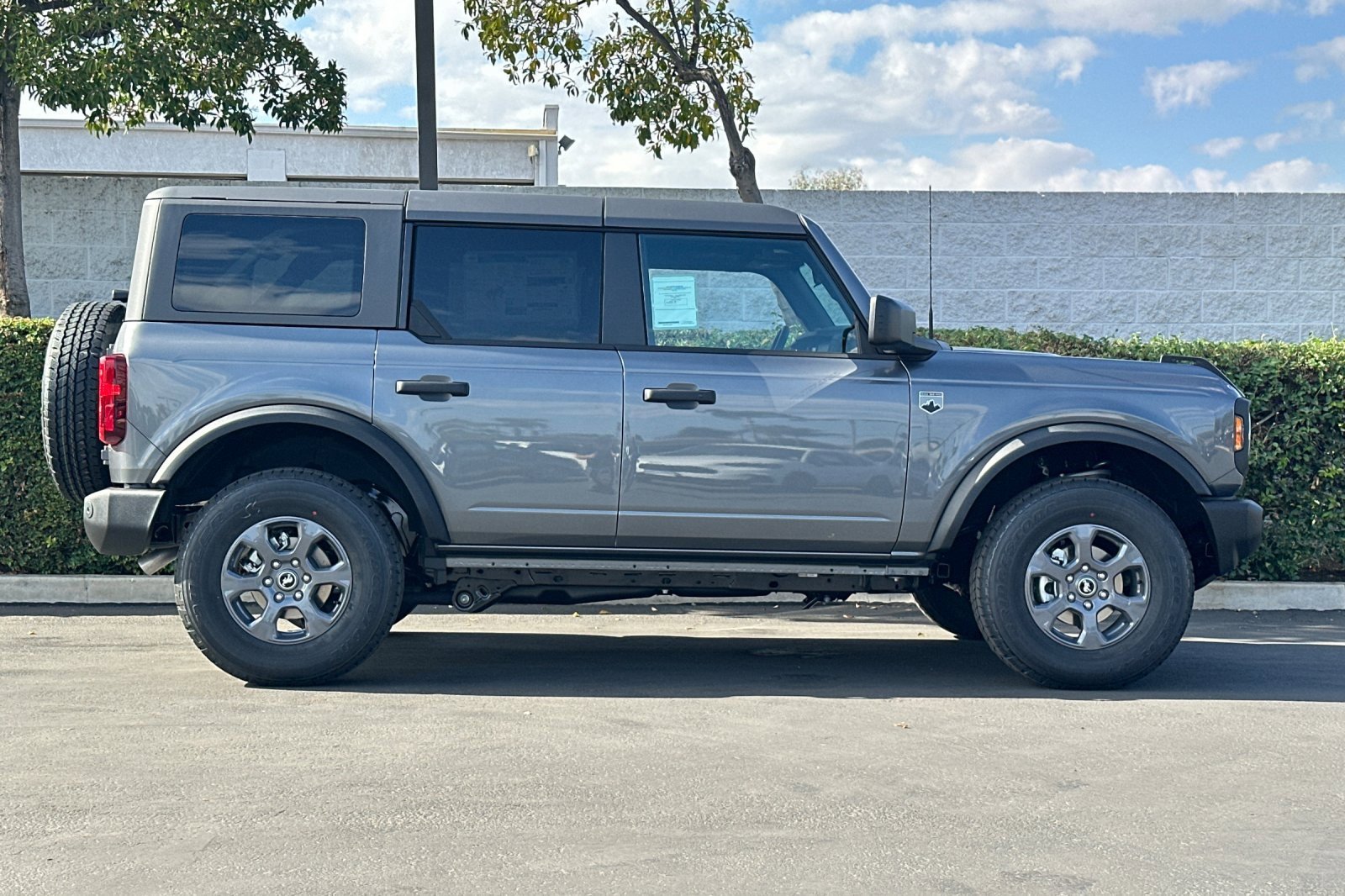 New 2025 Ford Bronco Big Bend image 3