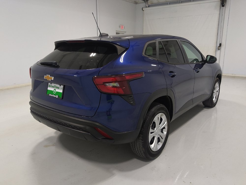Used 2024 Chevrolet Trax LS FWD image 9