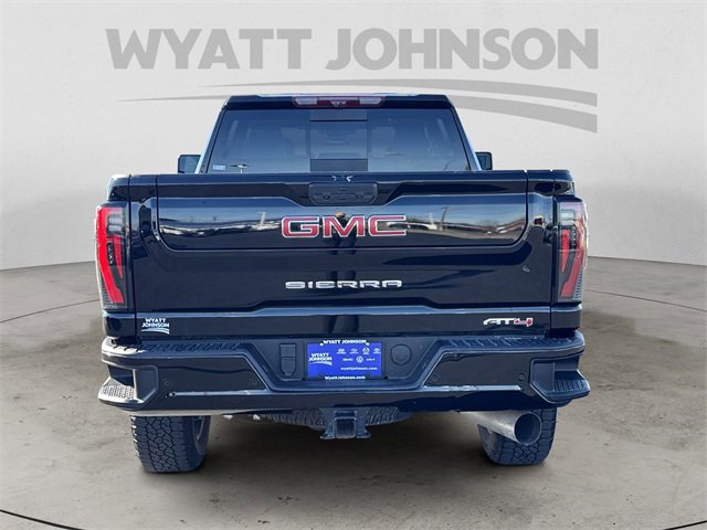 Used 2024 GMC Sierra 2500 AT4 w/ AT4 Premium Plus Package image 4