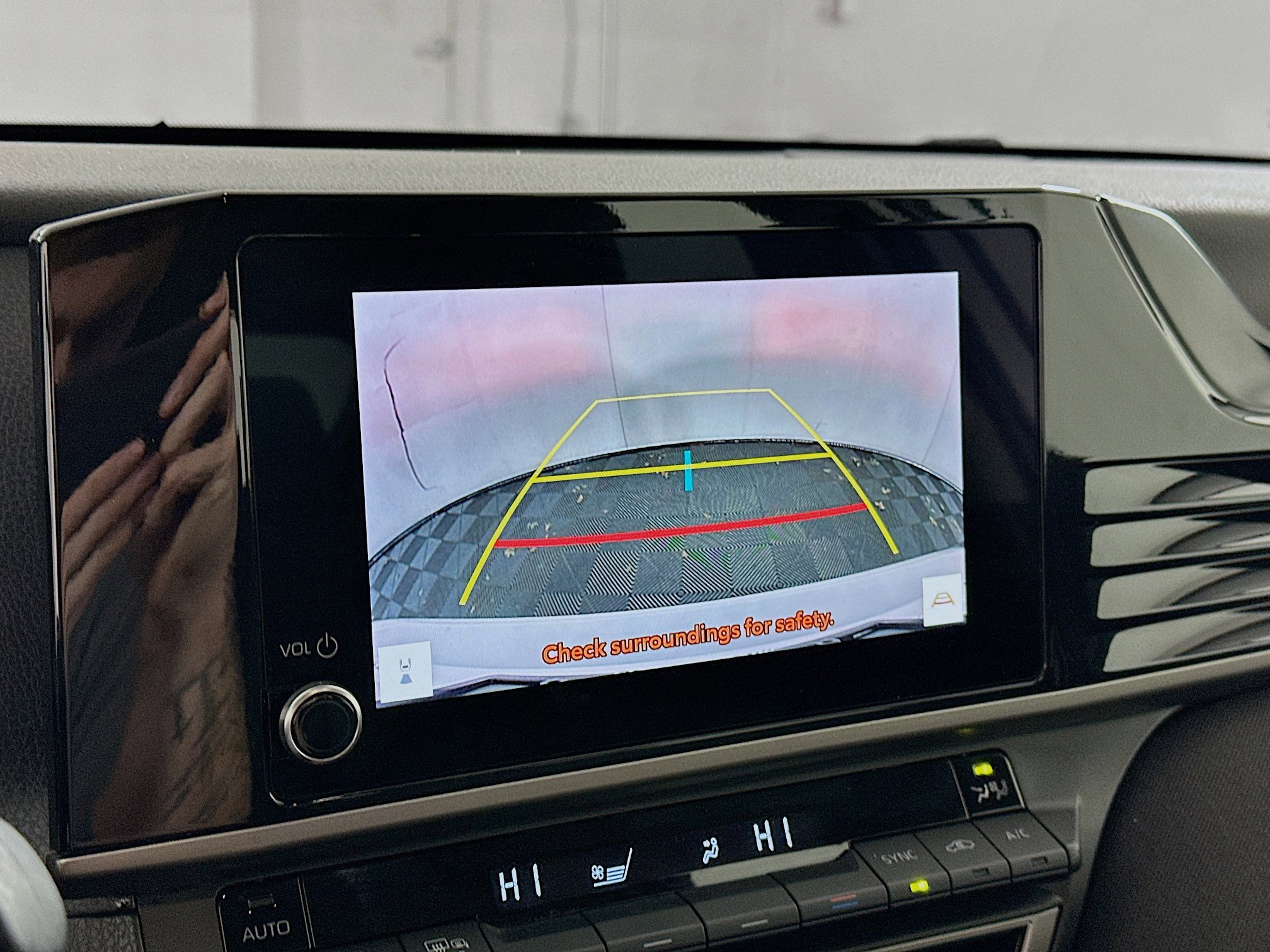 Used 2025 Toyota Camry LE image 23