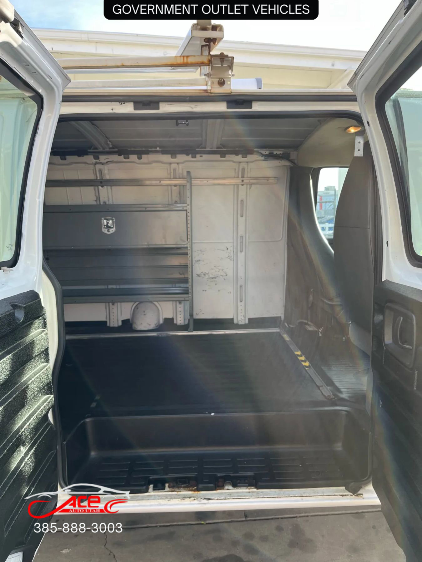 Used 2010 Chevrolet Express 2500 Extended image 10