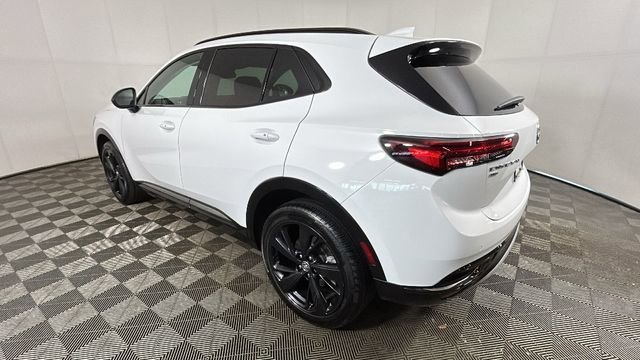 Used 2023 Buick Envision Essence w/ Sport Touring Package AWD/4WD image 5