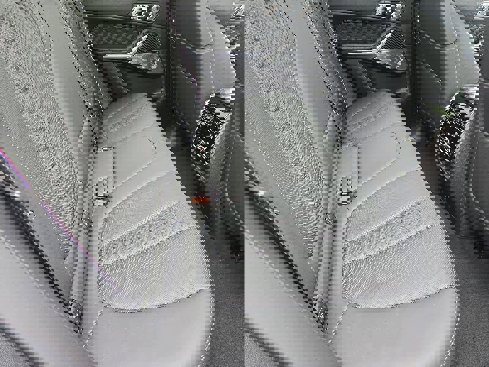 Used 2020 BMW X5 M Competition w/ Executive Package image 18