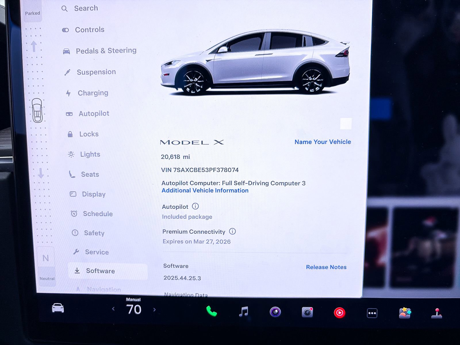 Used 2023 Tesla Model X Standard Range image 25