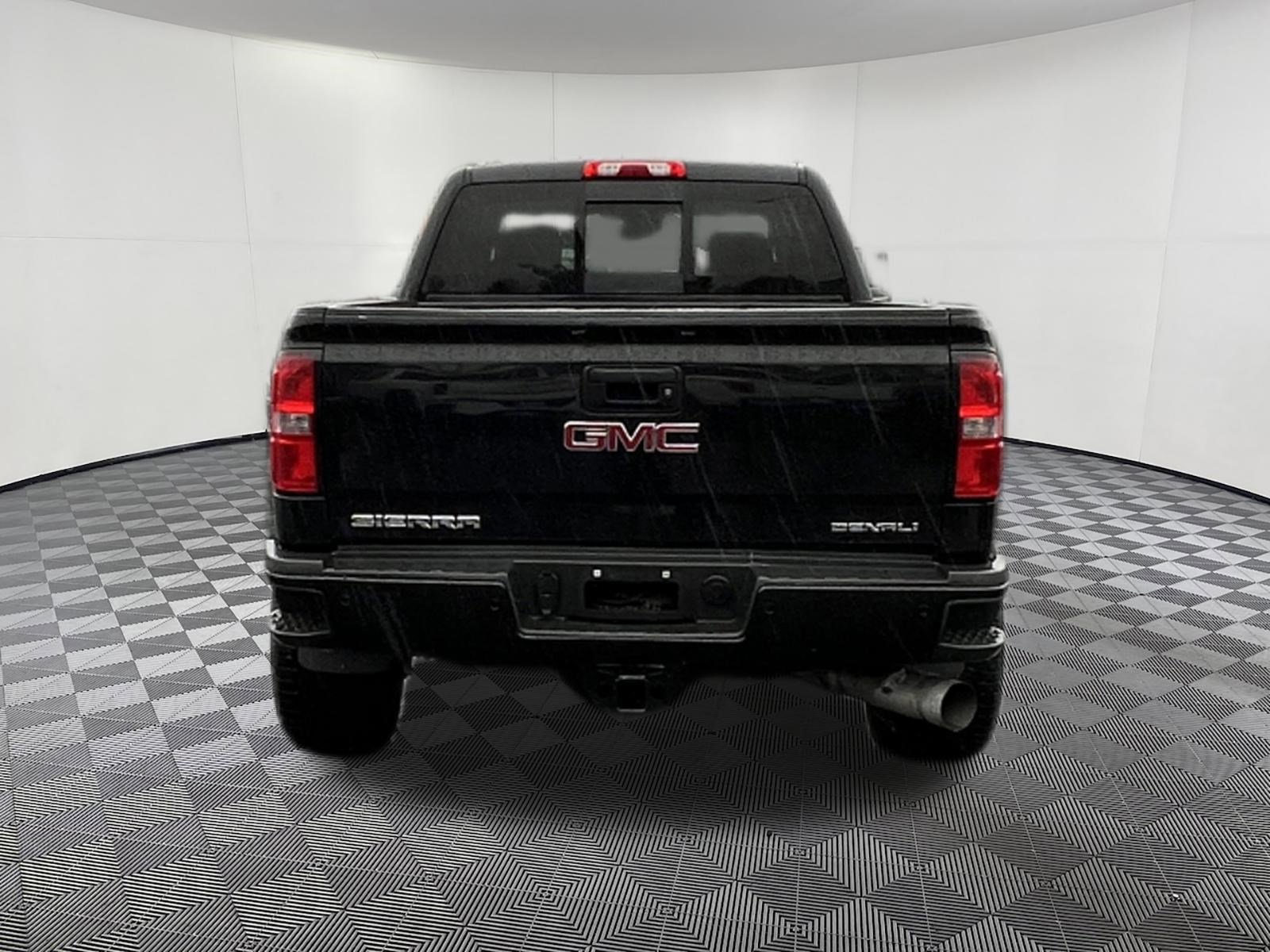 Used 2015 GMC Sierra 3500 Denali AWD/4WD image 5