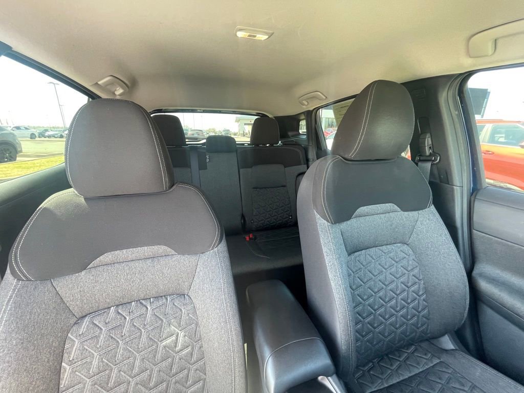 Used 2025 Nissan Kicks SV image 27