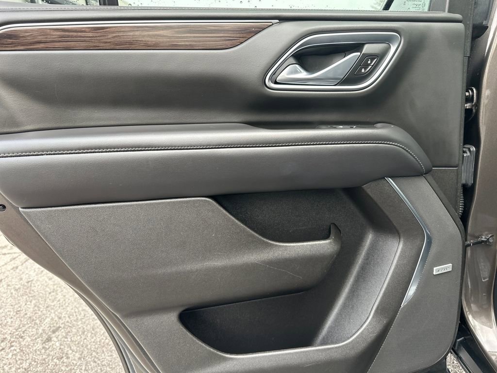 Used 2021 Chevrolet Tahoe Z71 w/ Z71 Off-Road Package image 30