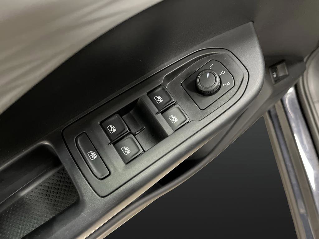 Used 2022 Volkswagen Taos S w/ IQ Drive S Package image 24