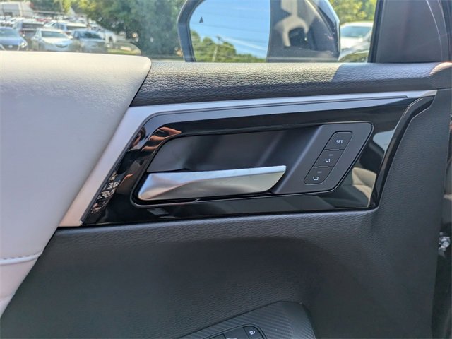 New 2025 Mitsubishi Outlander SEL image 12