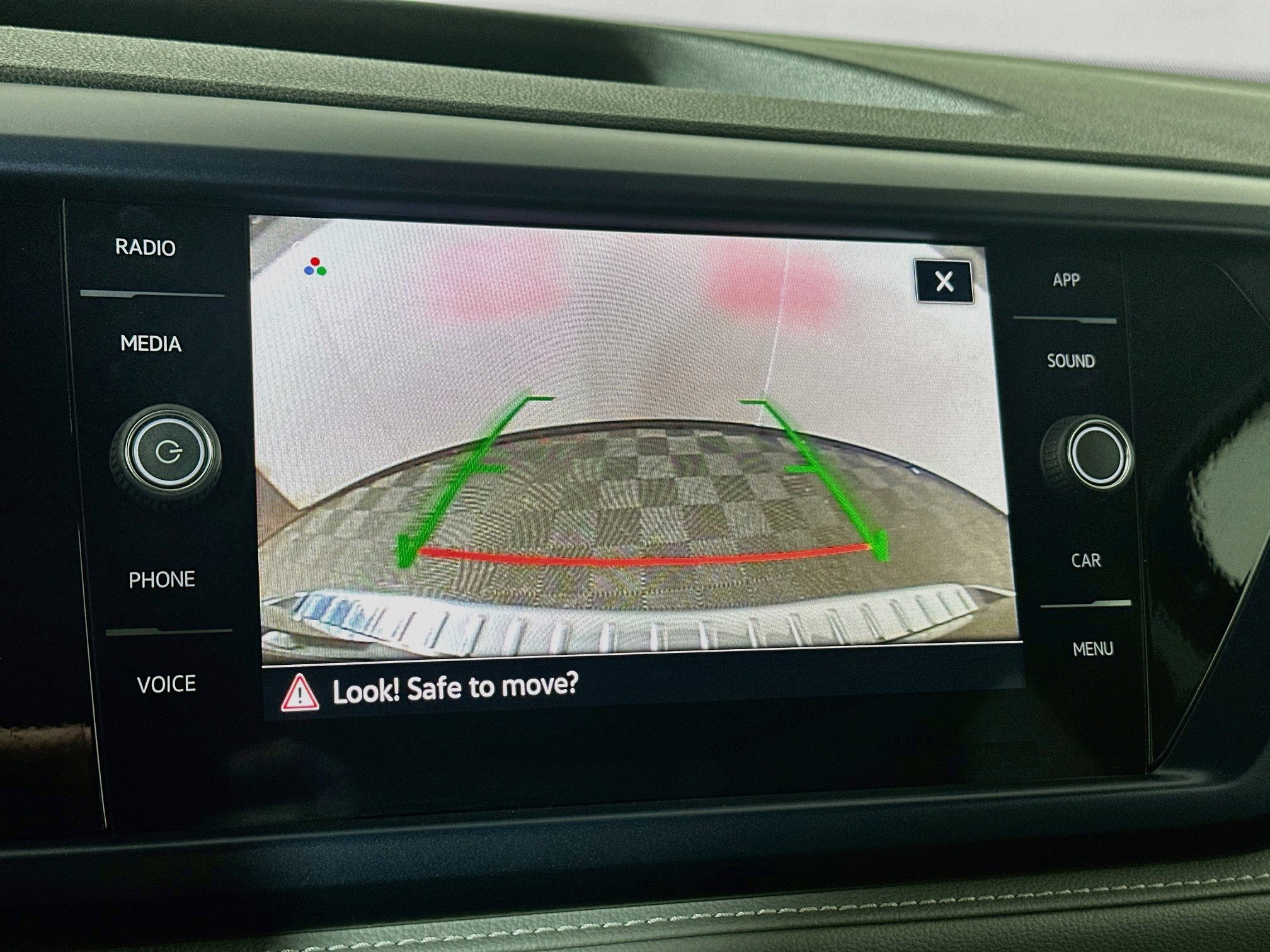 Certified 2024 Volkswagen Taos SE AWD/4WD image 13