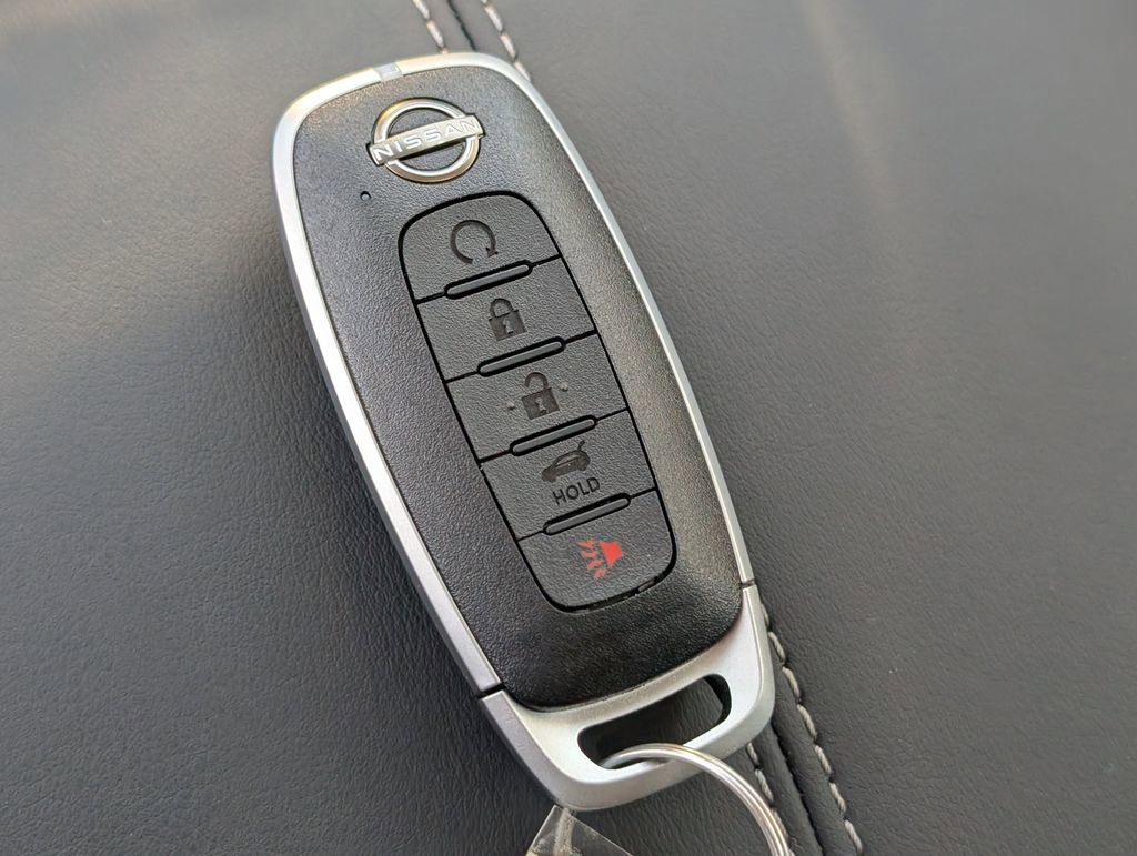 New 2026 Nissan Pathfinder SL image 32