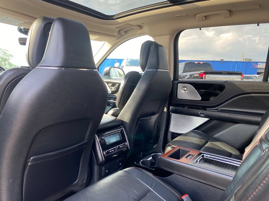 Used 2020 Lincoln Aviator Reserve w/ Equipment Group 201A AWD/4WD image 15